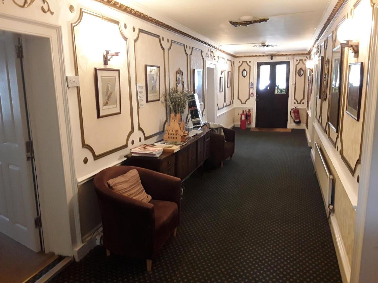 Hotel The Pack O' Cards Combe Martin Exterior foto